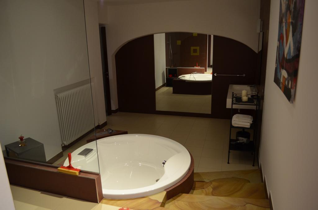 La Residenza Piacentina Bed & Breakfast Vigolzone Phòng bức ảnh